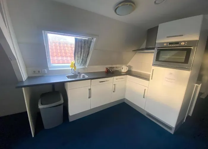 La Noire - Centre 4* Delft